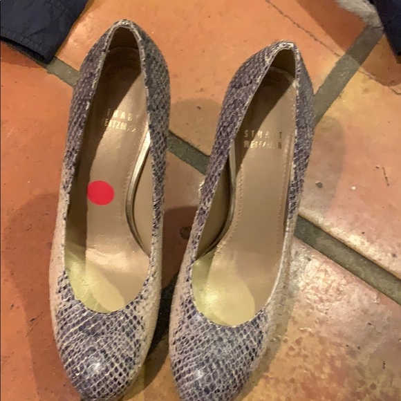 STUART WEITZMAN HEELS - Picture 2 of 4